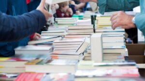 American book publishing market in 2025