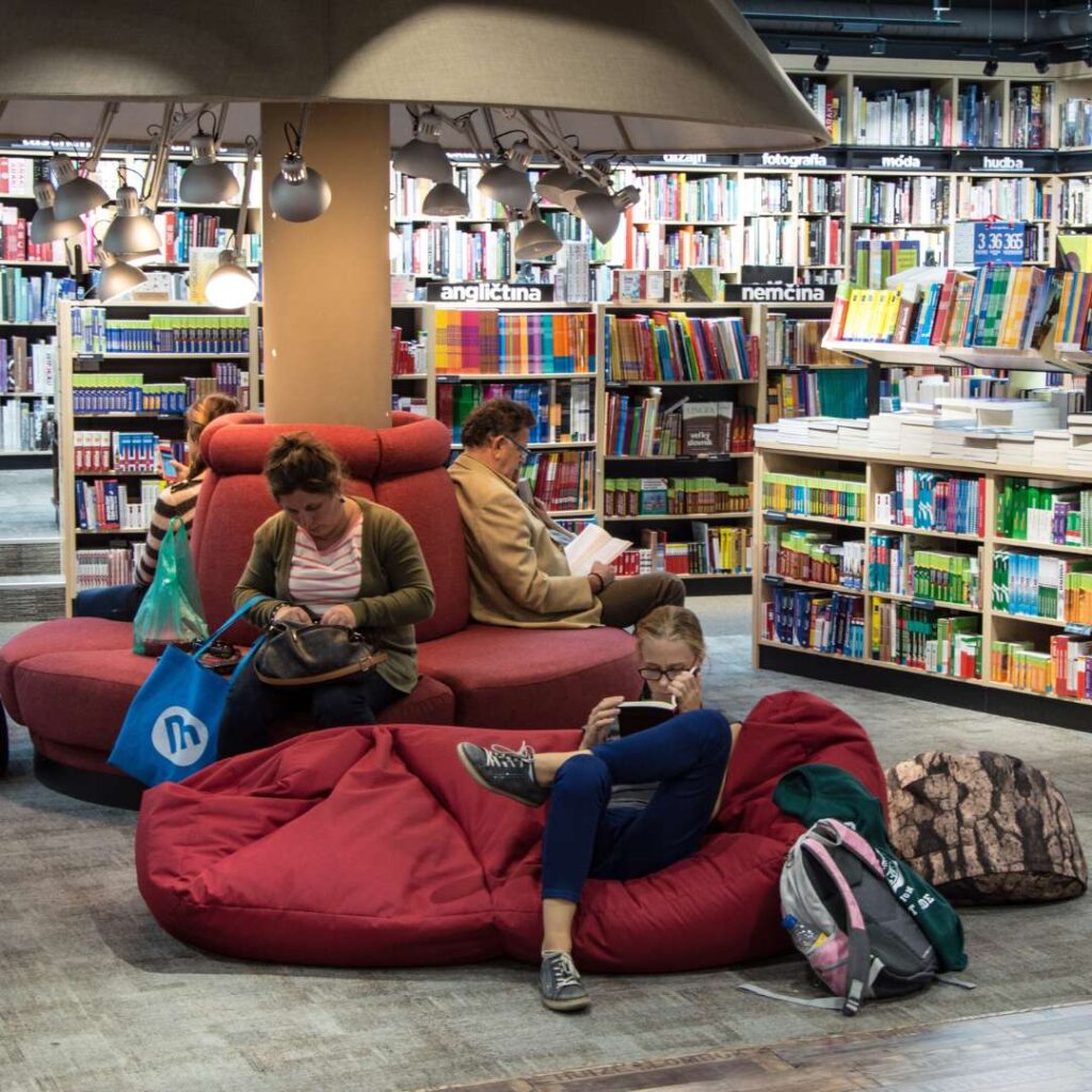 10 largest bookstores in Europe in 2025